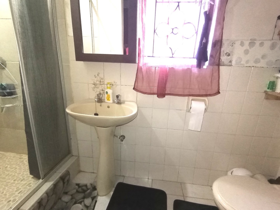 11 Bedroom Property for Sale in Ravensmead Western Cape